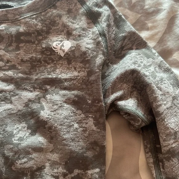 Long Sleeve Workout Top - Picture 5 of 7